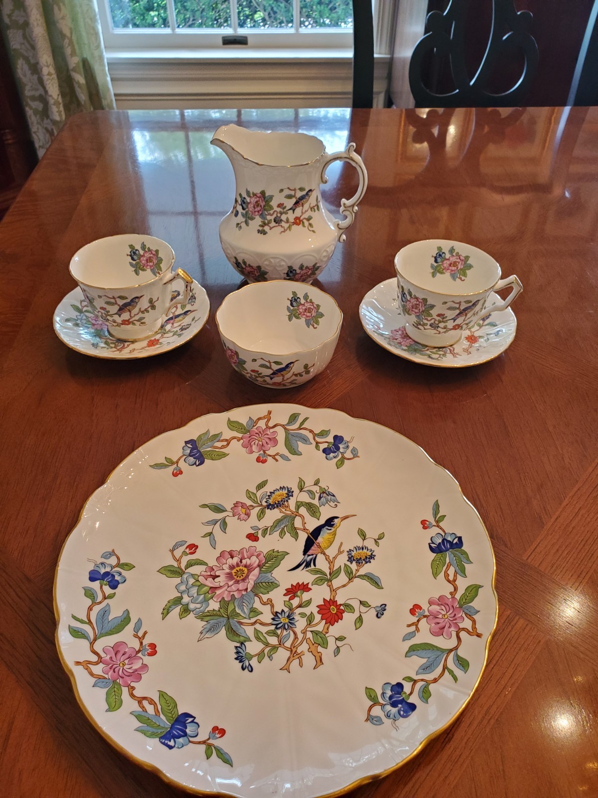 Aynsley “Pembroke” 6 piece set English fine bone china. The pitcher is sold.