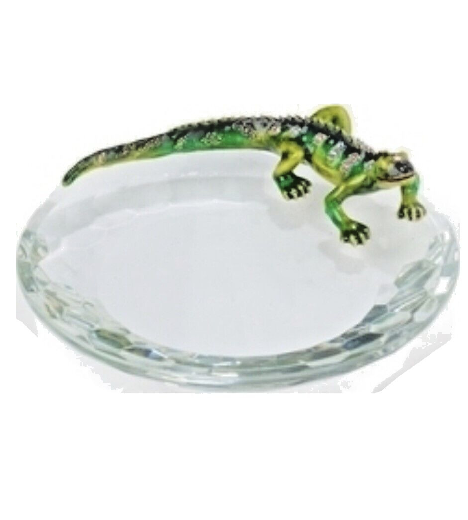 Lizard on small Crystal Dish wildlife table top decor