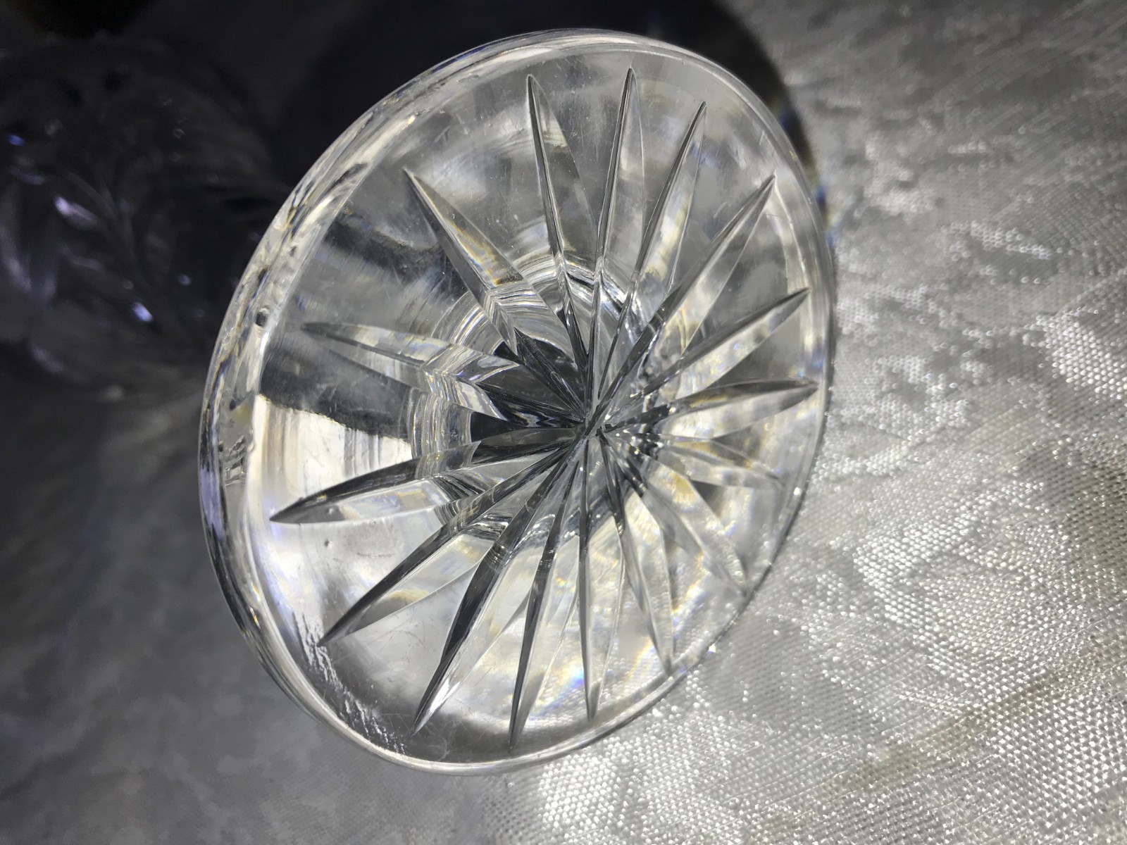 Antique SAWTOOTH Cut CRYSTAL Etched FLOWERS Flare TRUMPET Pedestal VASE 8″ Tall