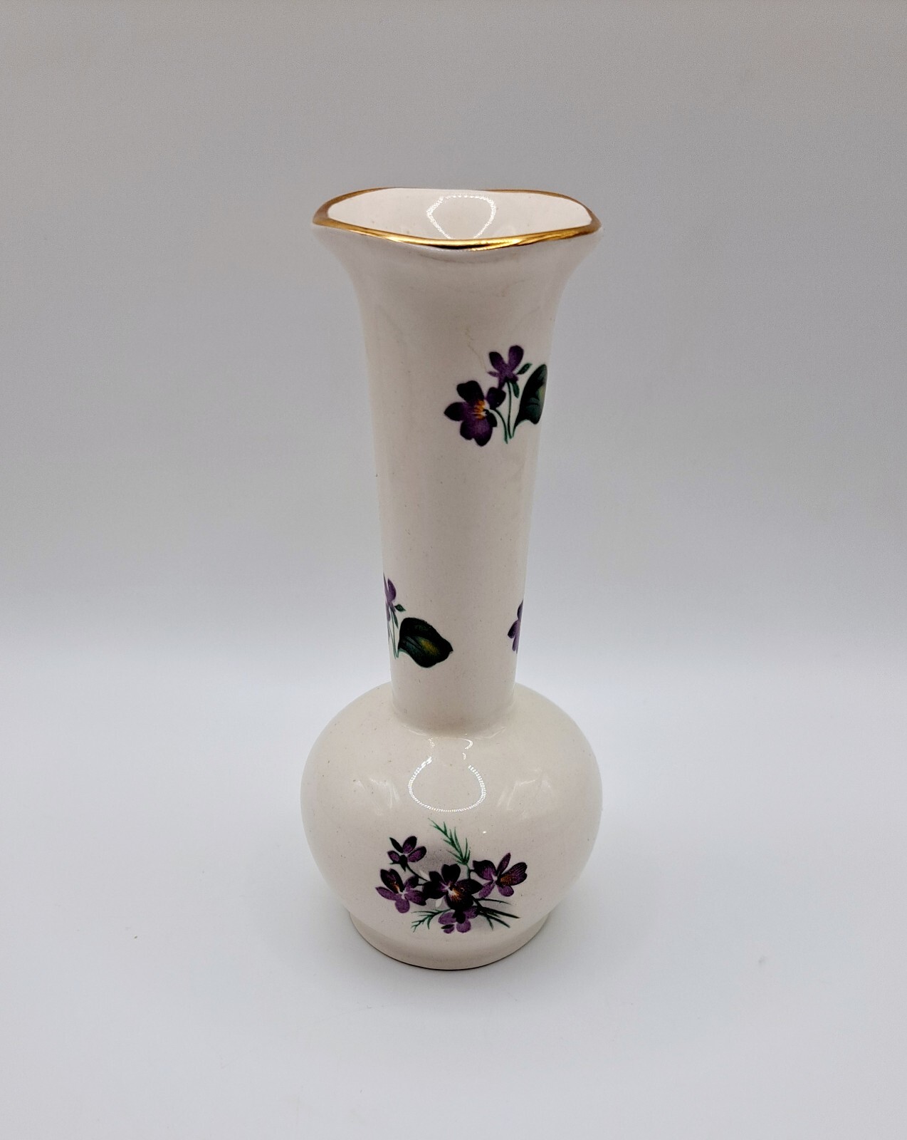 Vintage Bud Vase Violet Floral 5.25″x2.25 Lord Nelson England 3710