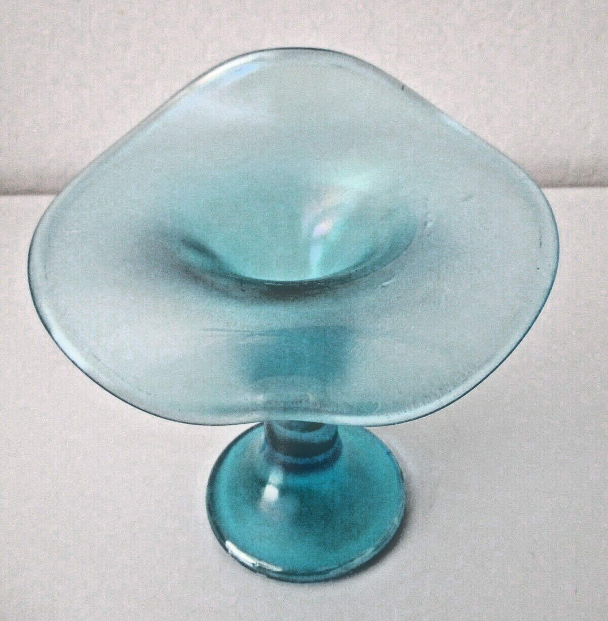 Ice Blue Opalescent Satin Glass Lily Stemmed Vase Fenton? 6″ Vtg AZ28