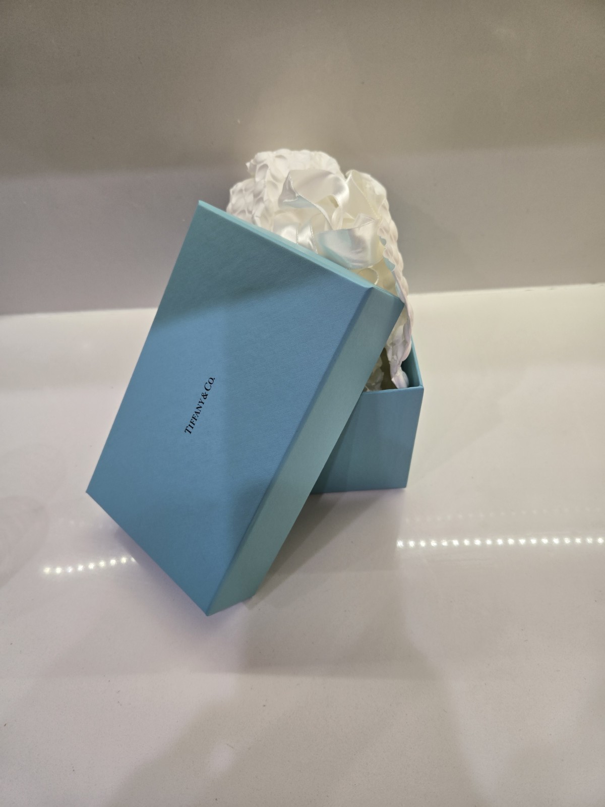 Tiffany Wheat Leaf Vase 6″ Crystal NIB