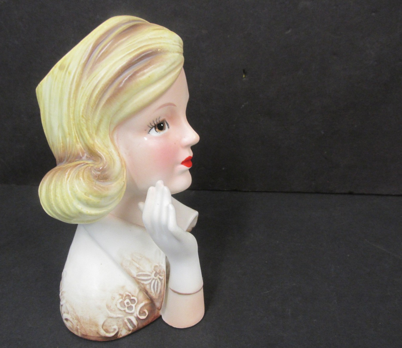 624 lefton 6 ” blonde LADY HEAD VASE MATTE BROWN JACKET LEFTON RED GOLD LABEL