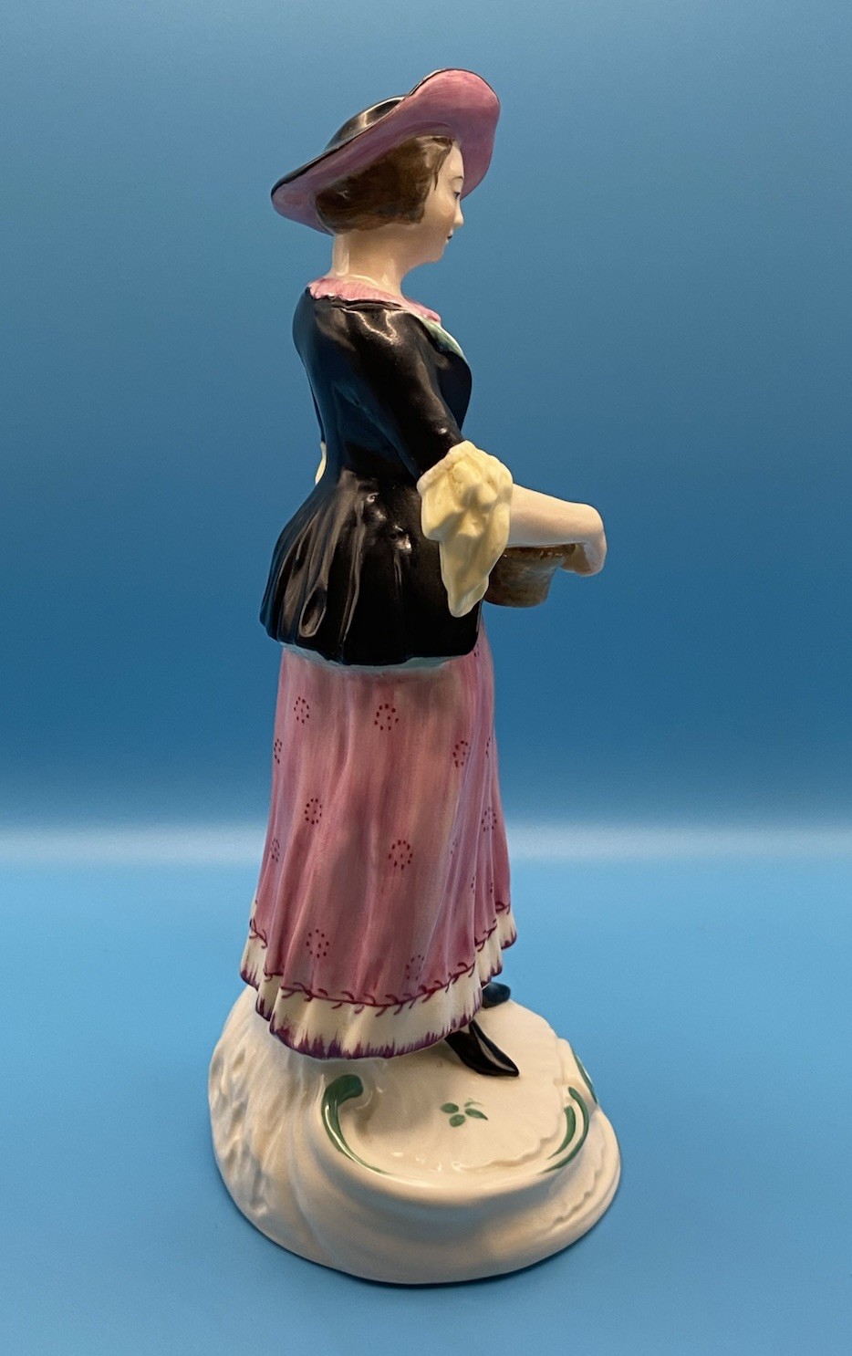 Antique Chelsea Derby Copeland Figurines The Sportsman & Mistress Vernon