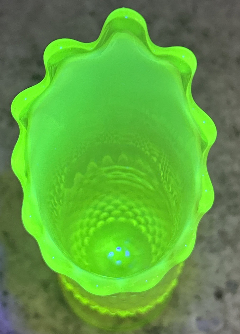 Beautiful Fenton Art Glass Uranium Green Opalescent Hobnail Swung Vase 13”-H