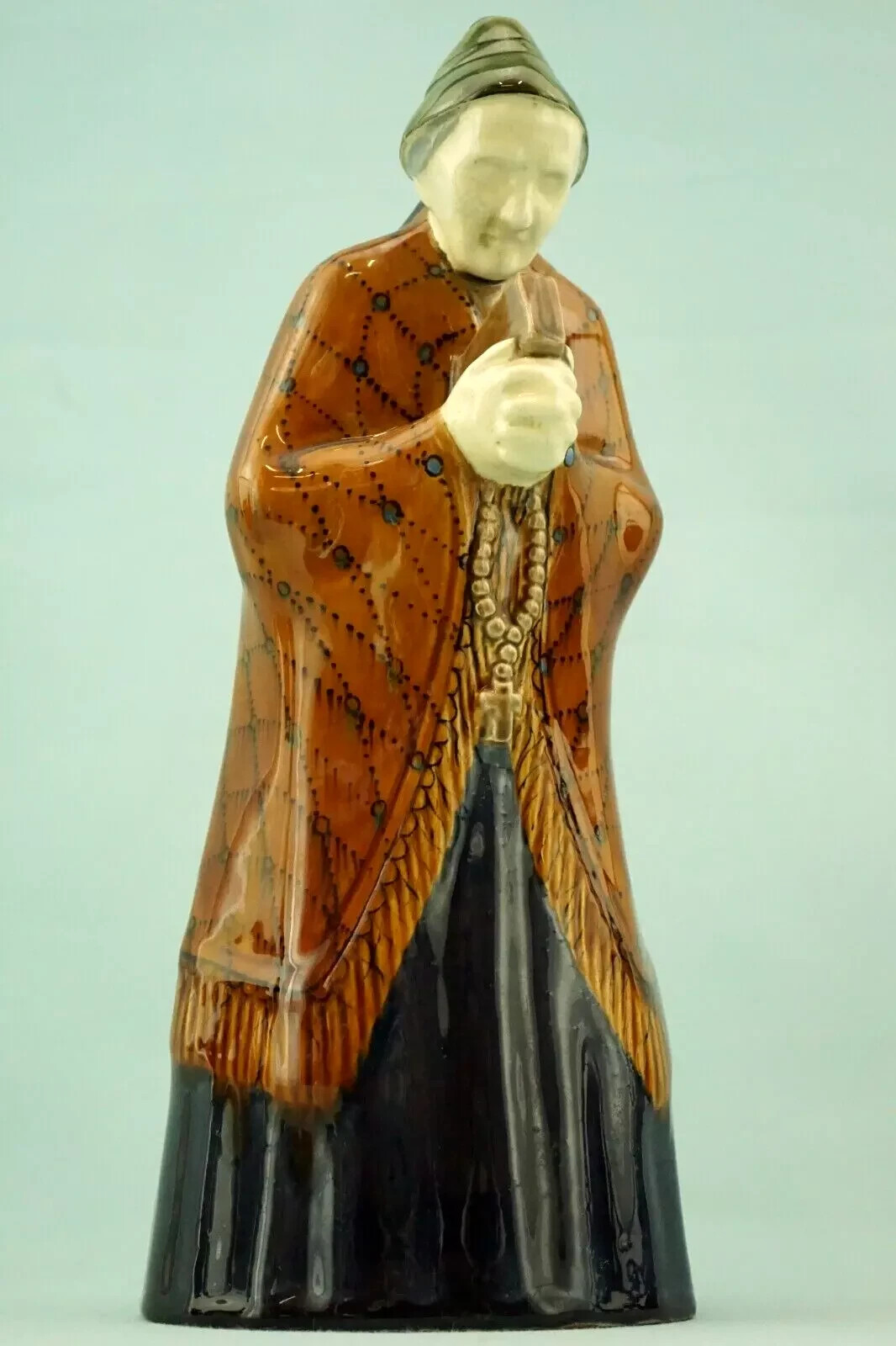 M. POWOLNY Wiener Keramik Ceramic sculpture Old woman Bible and rosary Austria