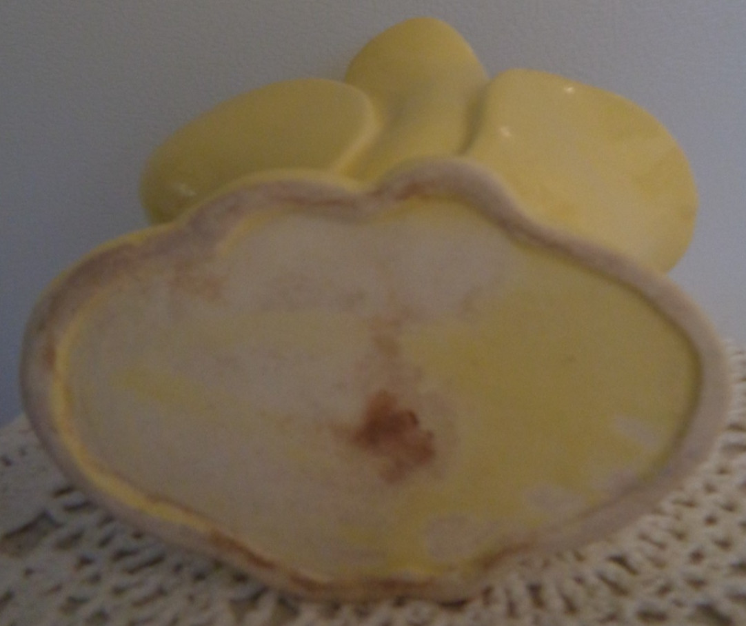 Vintage ART DECO Art Pottery Scroll Leaf Cornucopia Vase Planter Yellow 7×5″