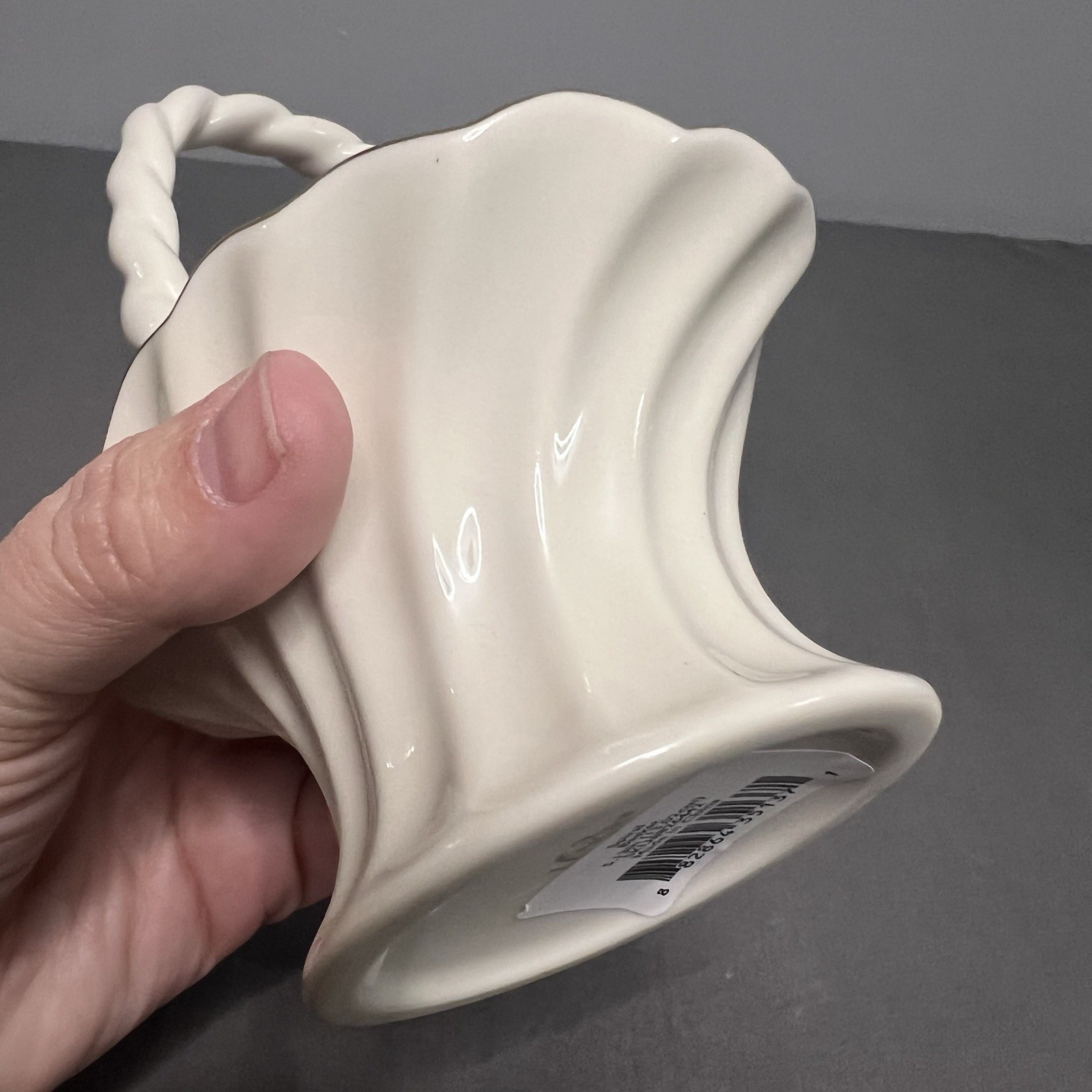 Lenox Spiral Basket Cream W/ Gold Trim & Twisted Handle 4.5×3.25×5” Scalloped