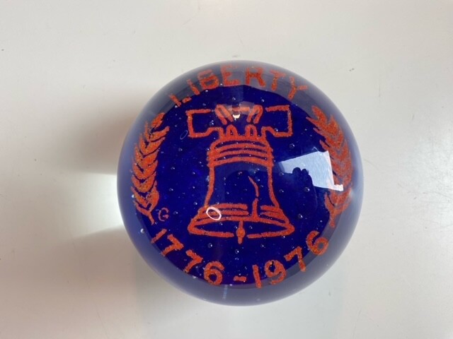 Vintage Glass Liberty Bell Bicentennial Glass Paper Wieght 1 pd. 9oz. 3.5″