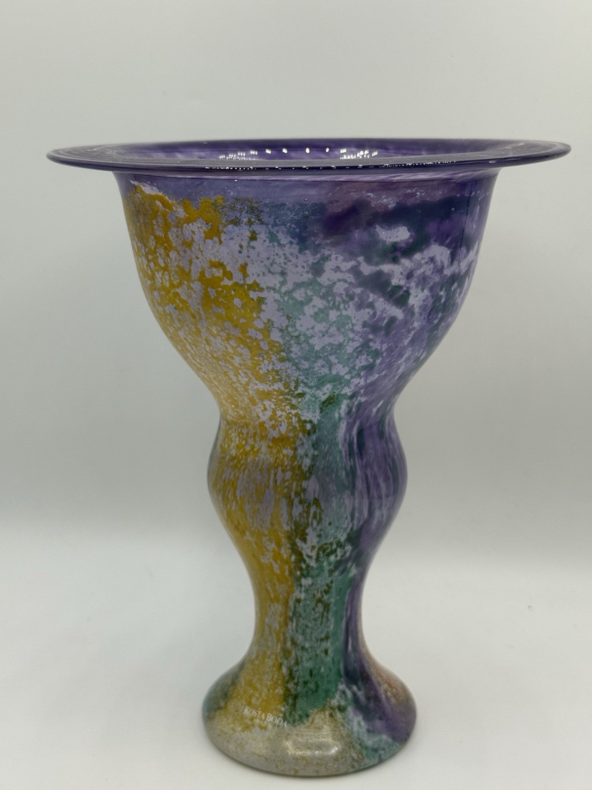 Kosta Boda Sweden 1990’s Kjell Engman Signed And Numbered Vase 8.75″ Pristine