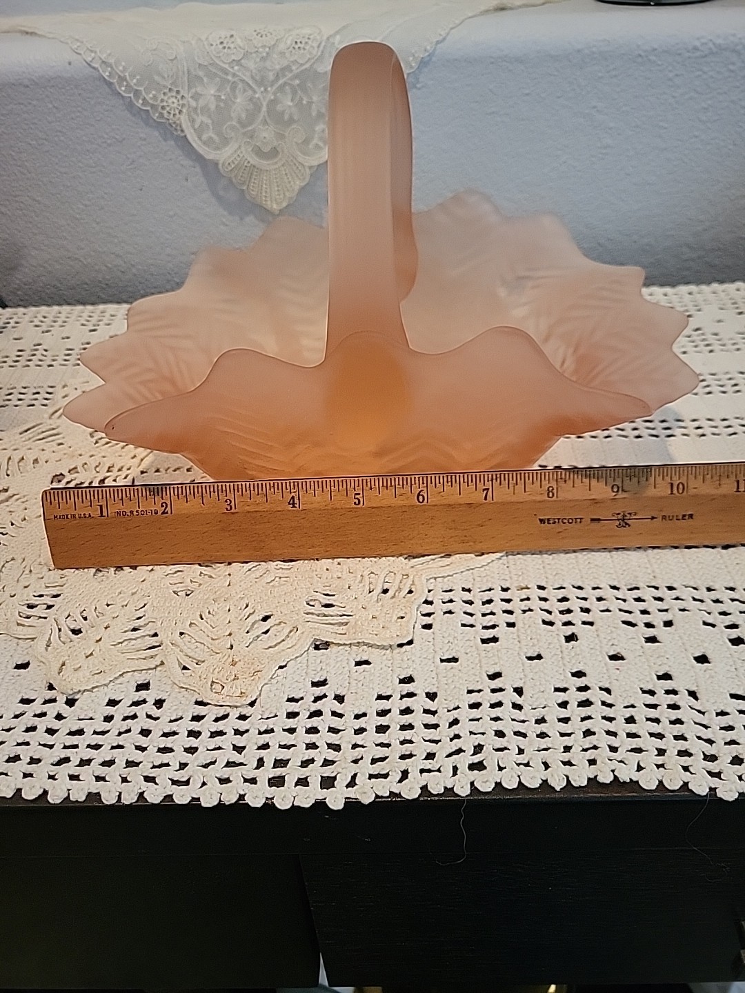 Vintage Mikasa Pink Satin Frosted Wedding Basket Glass Textured Vase Handle Tag