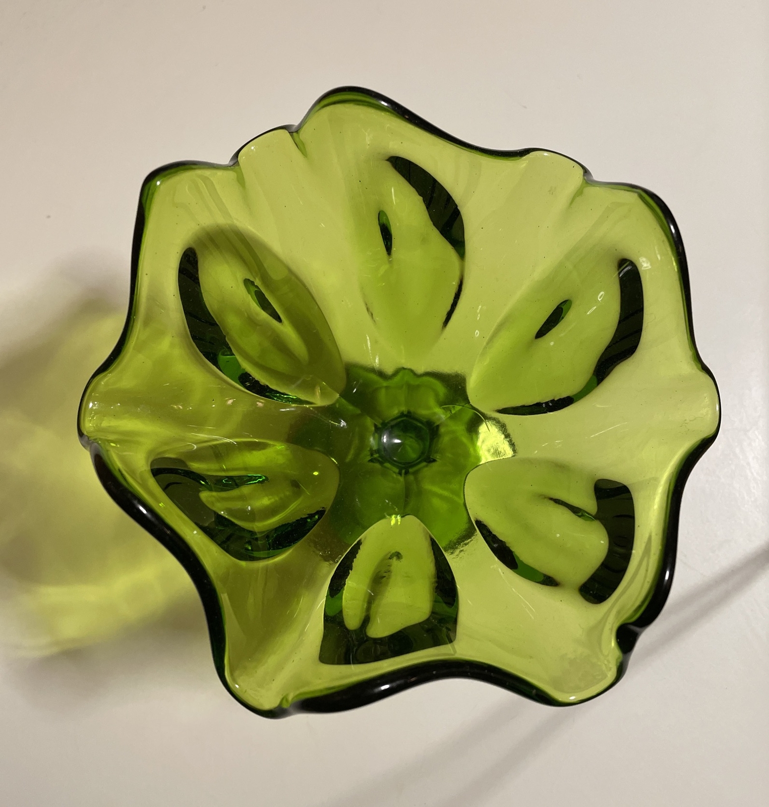 L E SMITH Green Swung Stretched Glass Compote Pedestal Bowl MCM 6″ inches