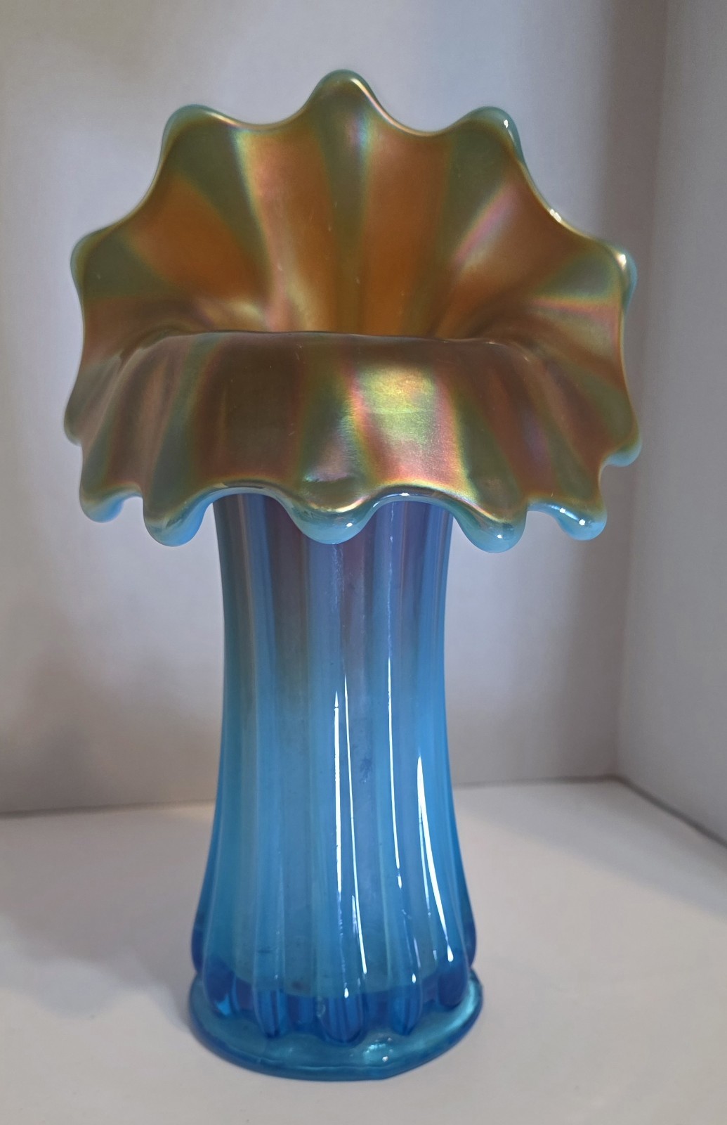 WESTMORELAND CORINTH BLUE OPAL/MARIGOLD JACK IN PULPIT VASE. BEAUTIFUL!