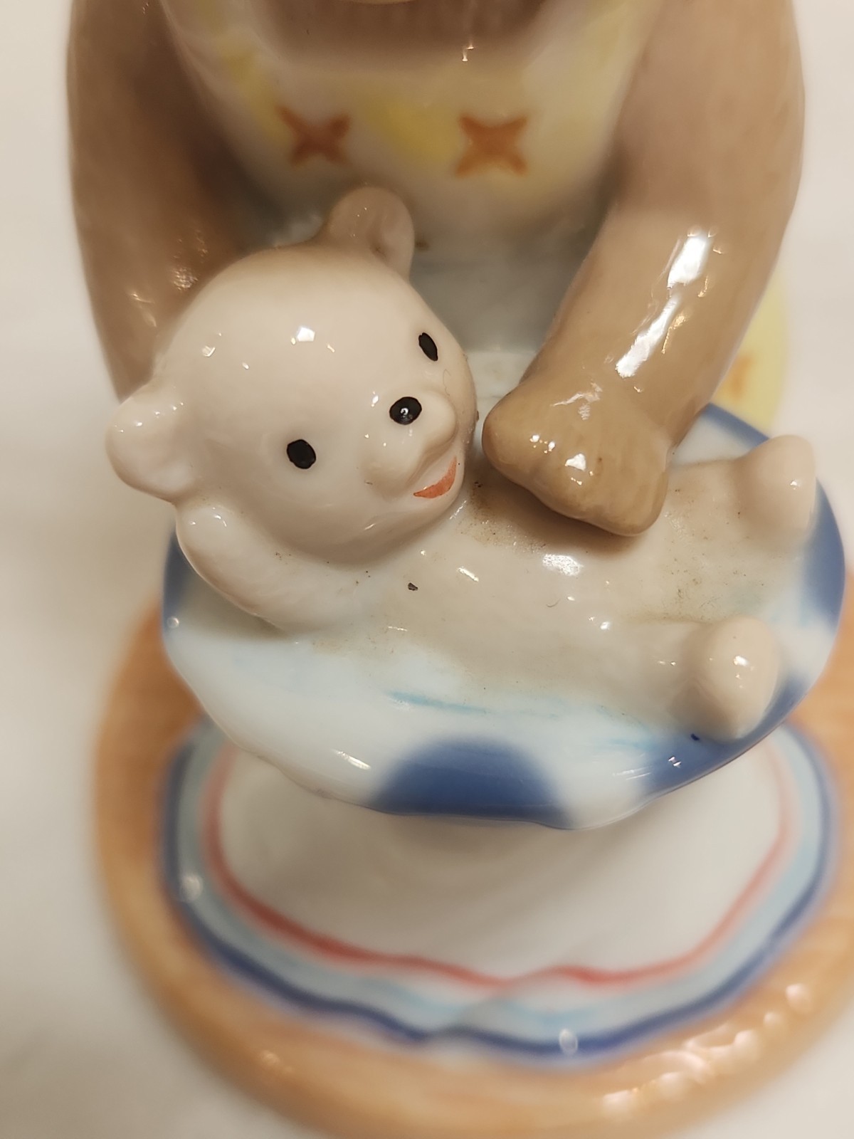 Bing Grondahl 2001 Victoria Porcelain Teddy Bear Figurine Mother Baby Bath B&G