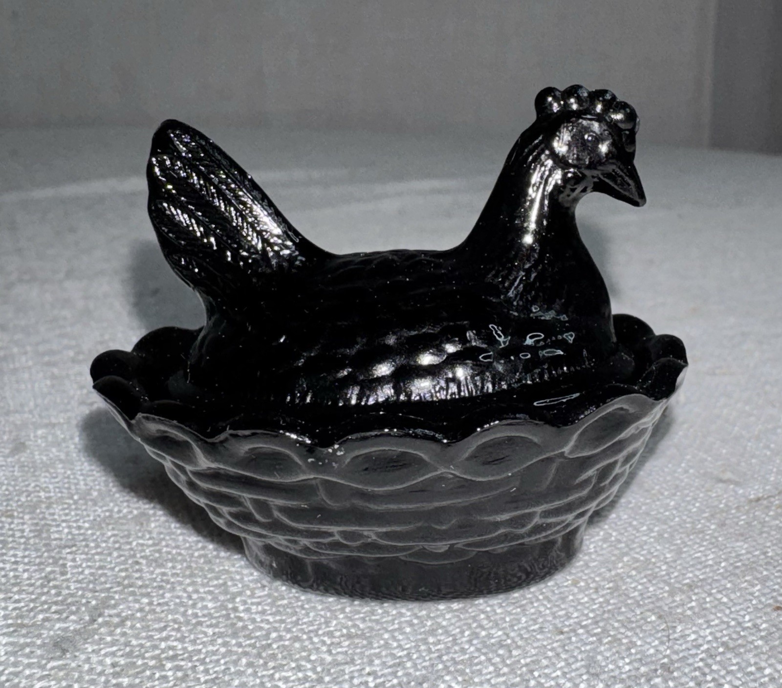Boyd Crystal Art Glass Chick Salt HEN on NEST Mini HON #57 Ebony Black Chicken