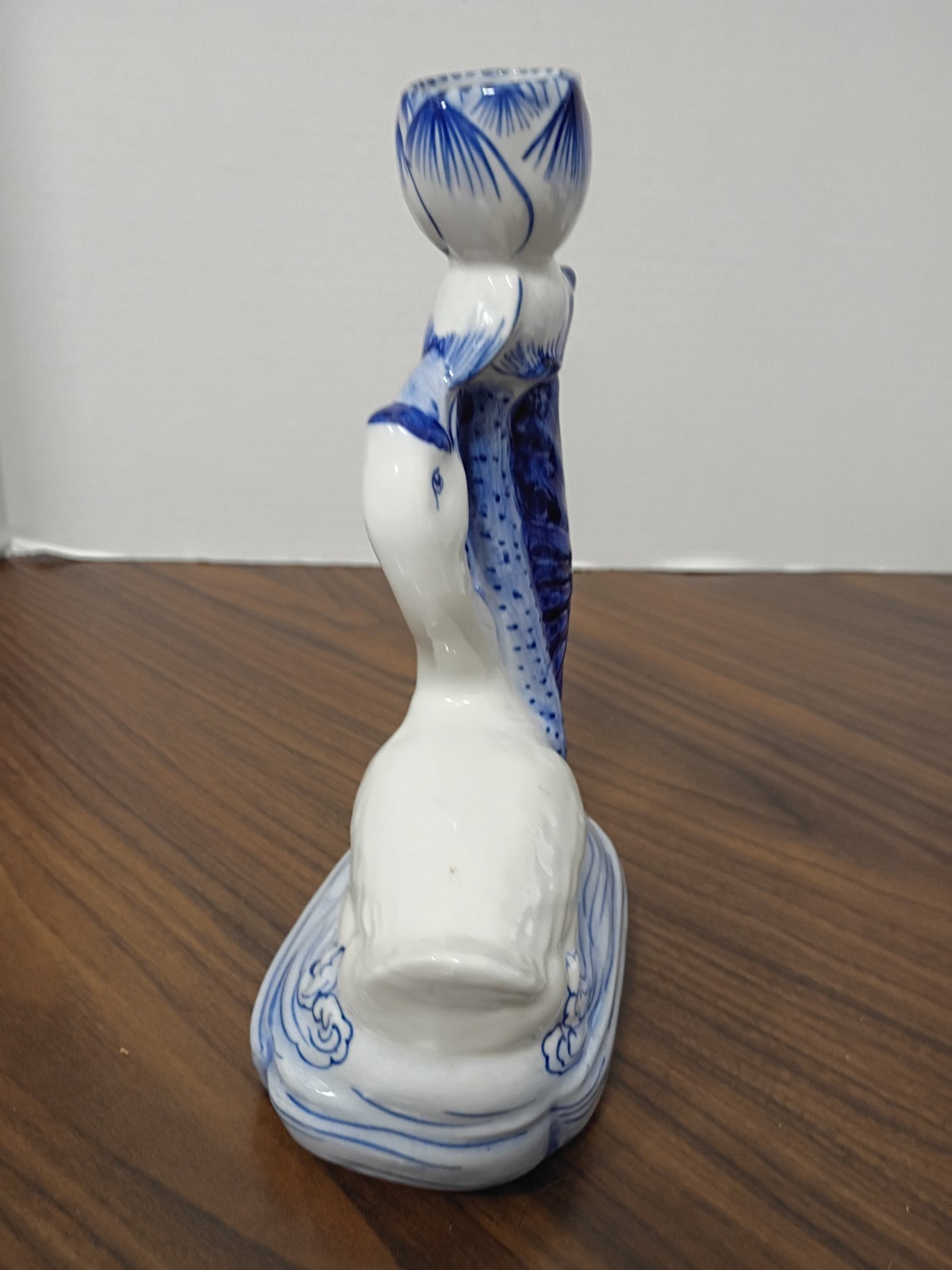 Blue & White Pottery hand painted bud vase – Goose eating flower petal