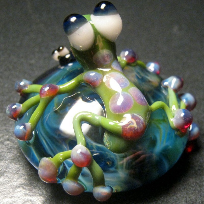 Boomwire – Glass Ladybug Frog mini paperweight lampwork handmade contemporary