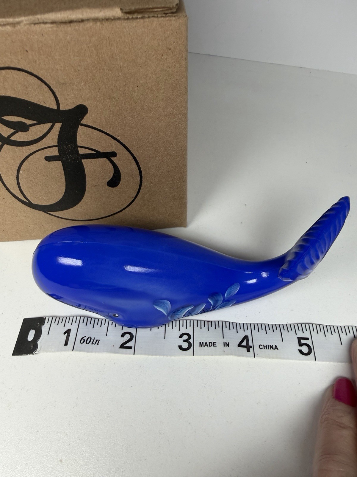 Fenton Blue Glass Whale, Hand Painted PNWFA ’04 Special Edition