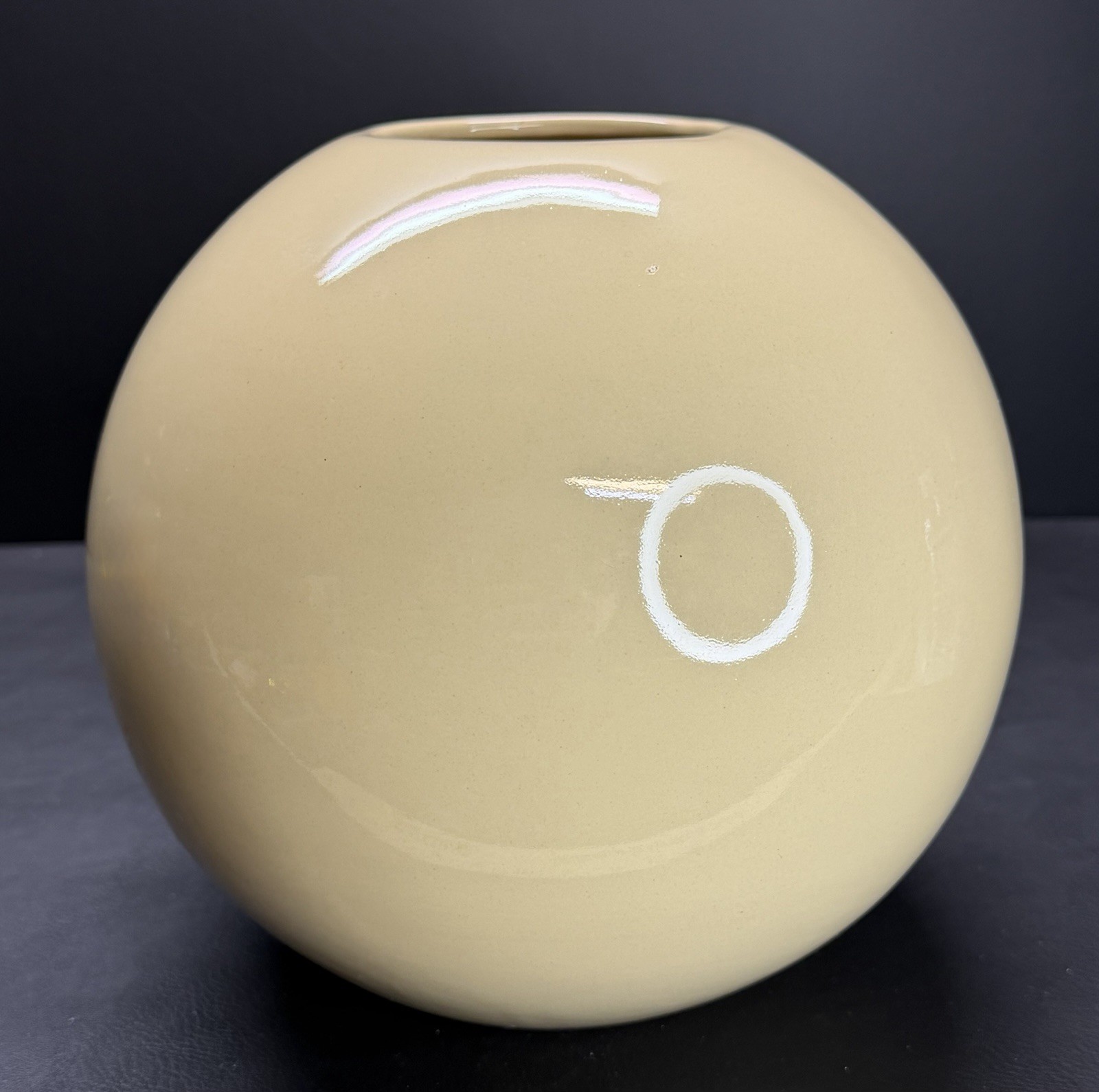Vintage Royal Haeger Large Round Orb Ball Vase Light Yellow/Beige 8.5” #4306