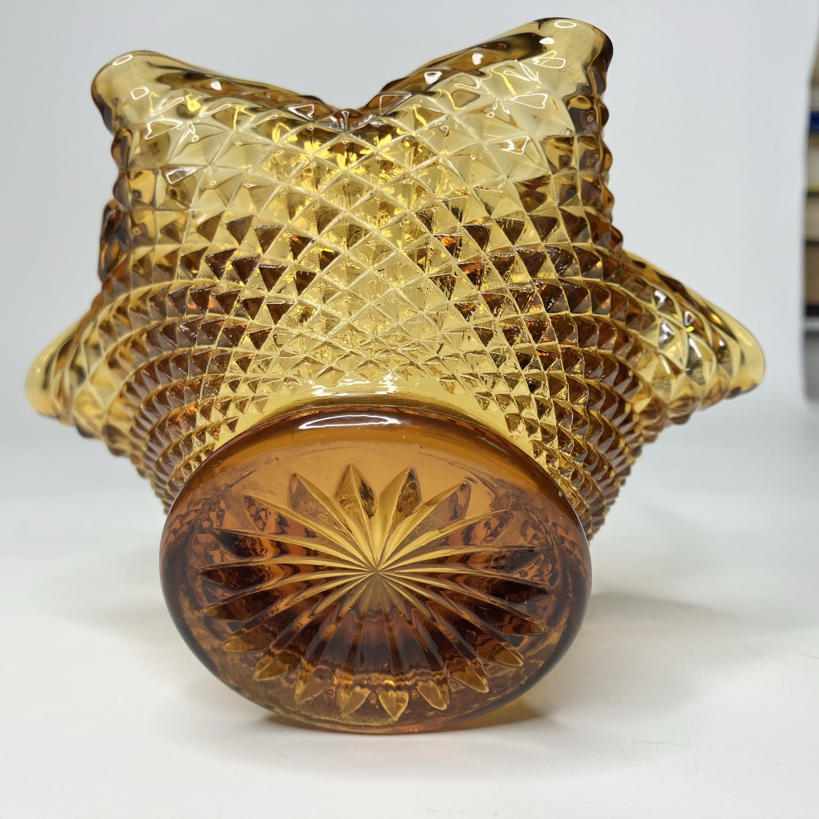 Vtg Amber Indiana Art Glass Basket Diamond Point Applied Handle Approx 6″ tall