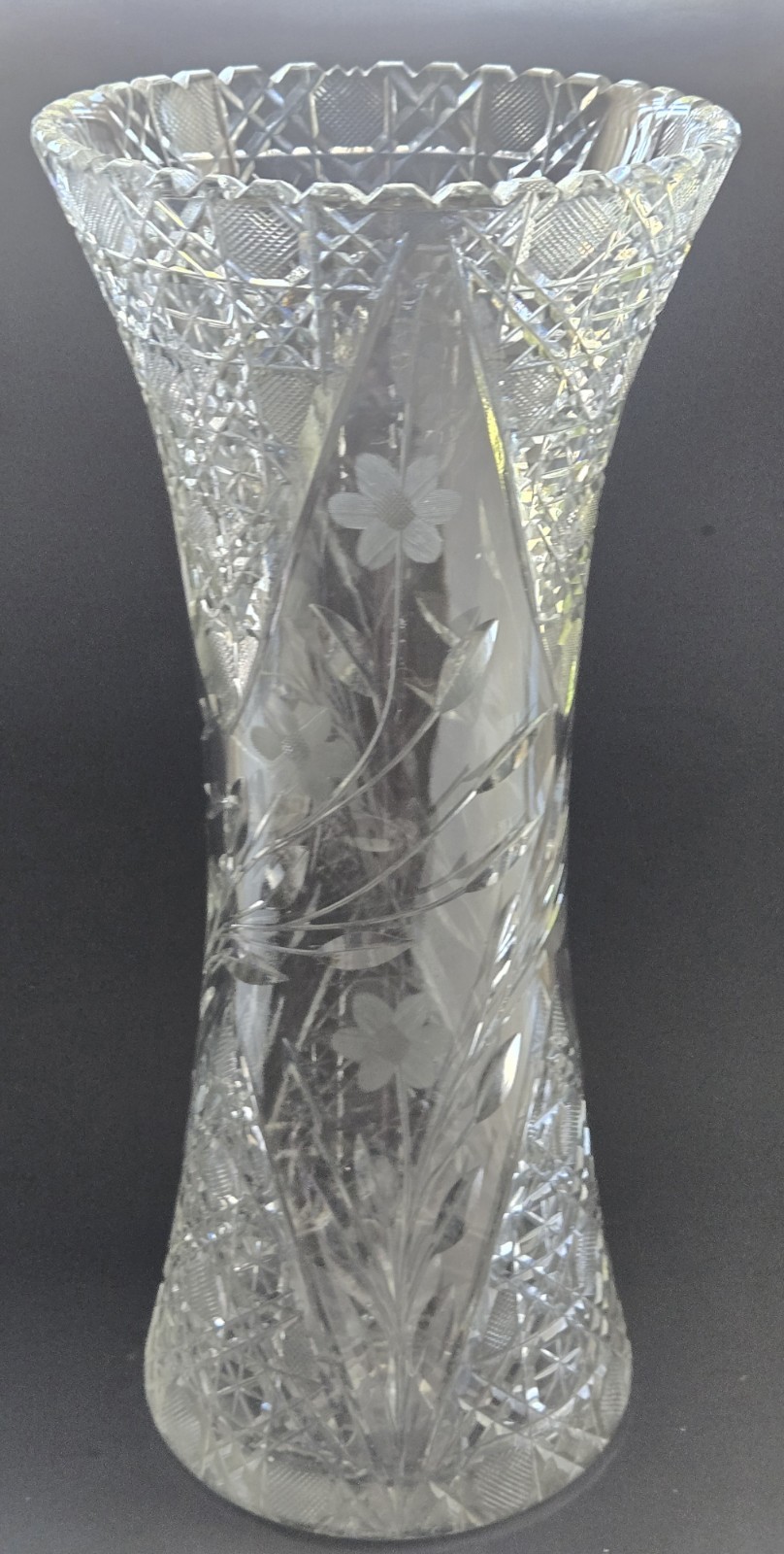 VINTAGE American Brilliant 14” CRYSTAL CUT GLASS VASE Sawtooth Flowers Pinwheel