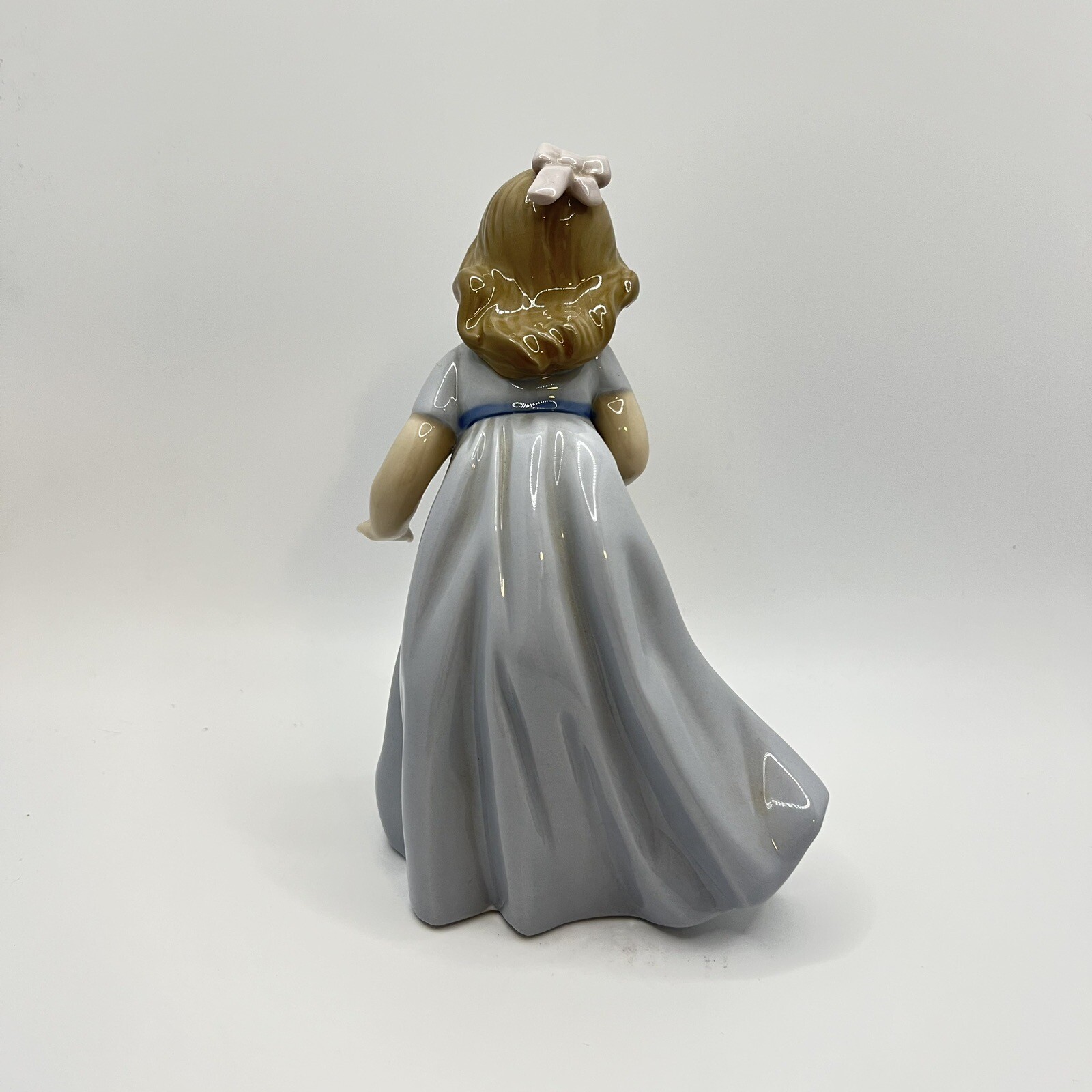 Nao By Llardo Girl With Puppy Dog 1987 Spain Pristine Condition No Chips No Box