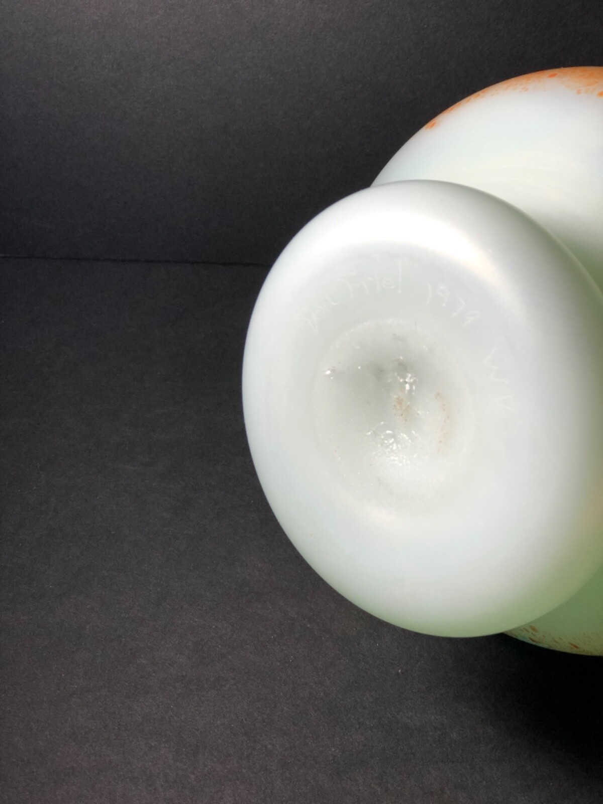 Vtg Hand Blown Art Glass Vase by artist Don Friel 1979 Wheaton Village