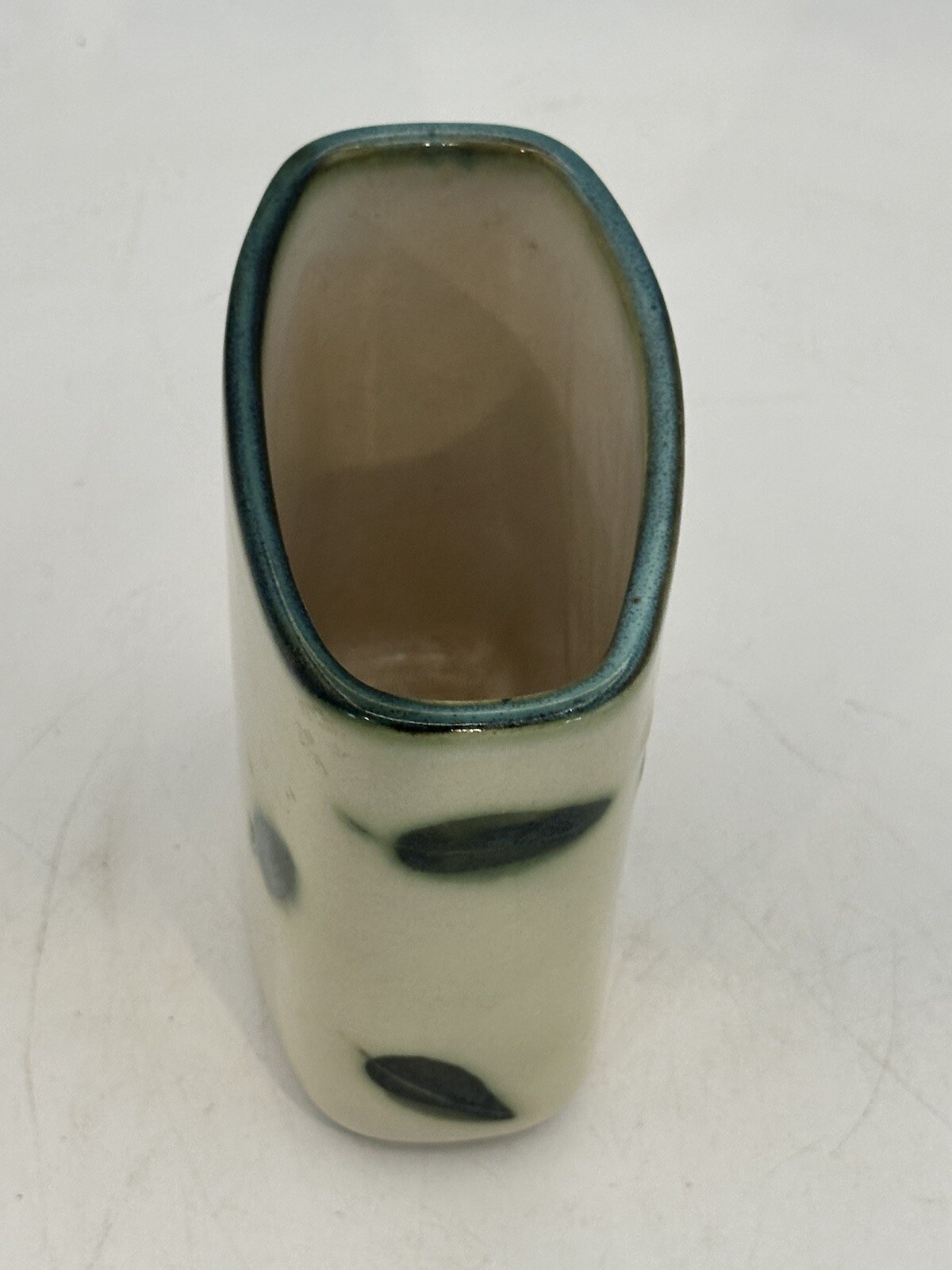 Quyle Kilns Pottery Vase Hand Crafted With Leaf Decor Murphys CA