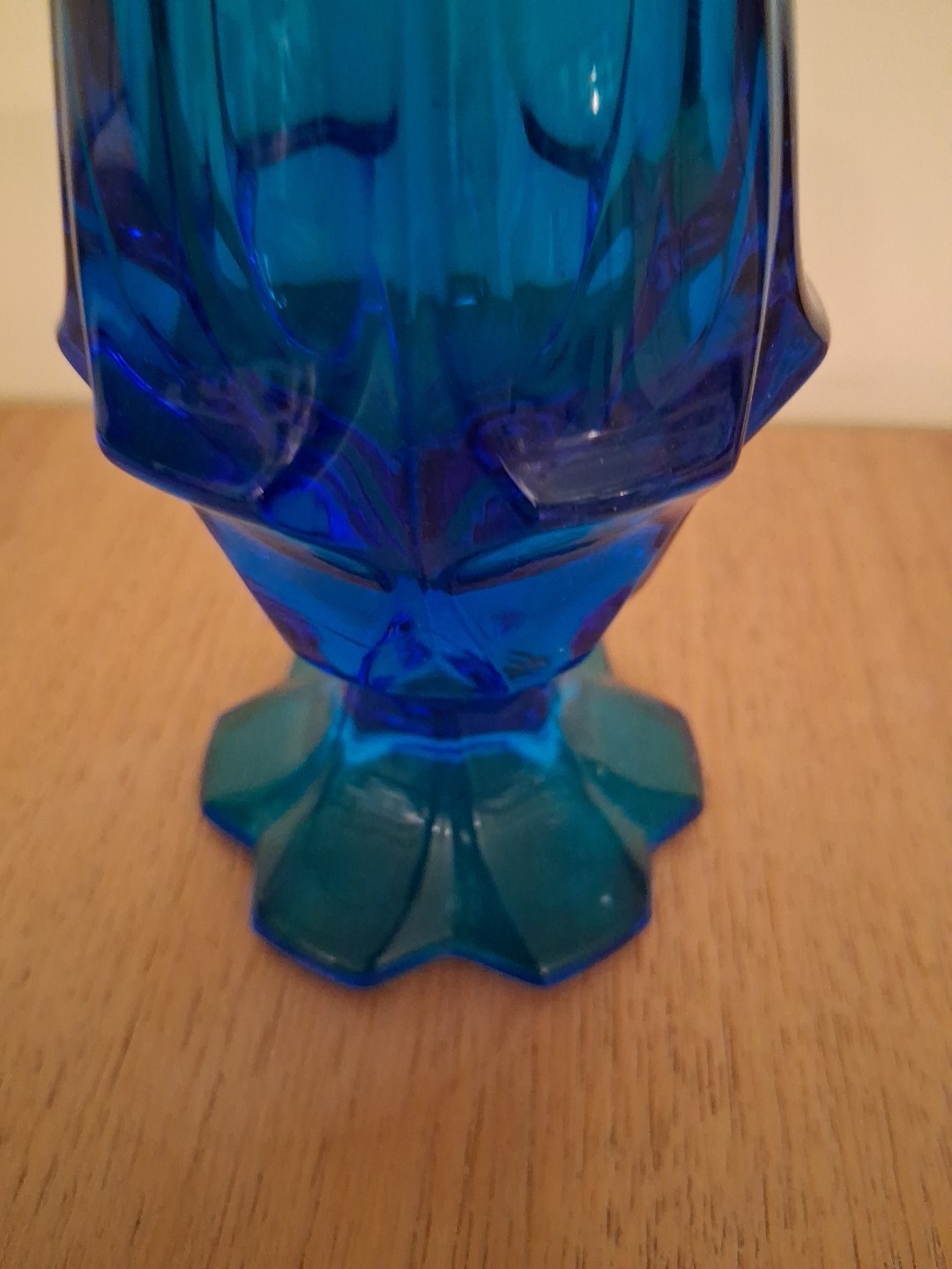 FENTON Vintage blue swung sapphire blue 12″ vase Rare MCM thumbprint 1960s