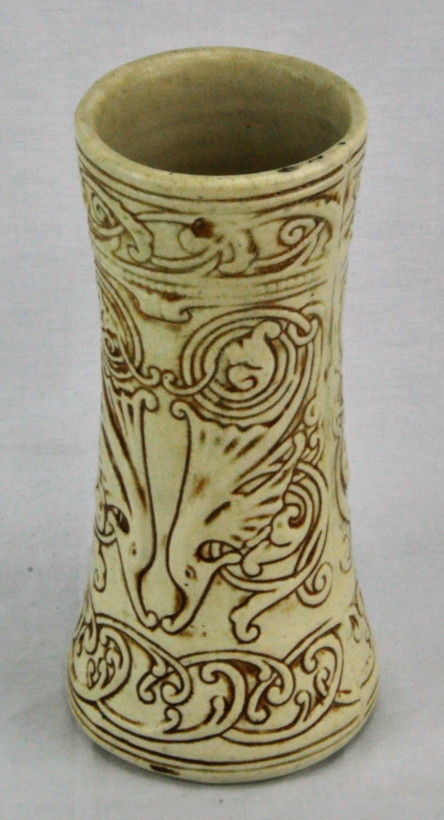 Weller “Clinton Ivory” Vase 10″ tall, Circa 1914 (BI#MK/180924)