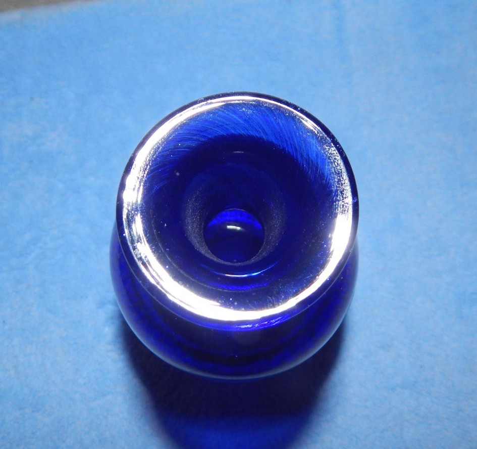TEIGH VALLEY GLASS T.V.G. Iridescent Foil 5″ Blue Vase Handmade United Kingdom