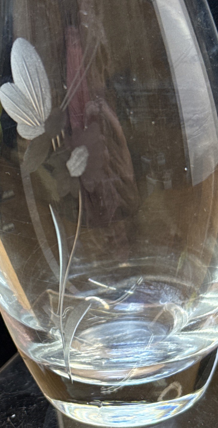 Contemporary Clear Glass Vase Etched Butterfly Floral Design Heavy Base