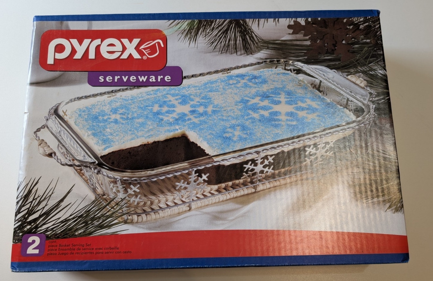 Pyrex Serveware 2 Piece Basket Serving Set 3 Quart Limited Edition Snowflake NEW
