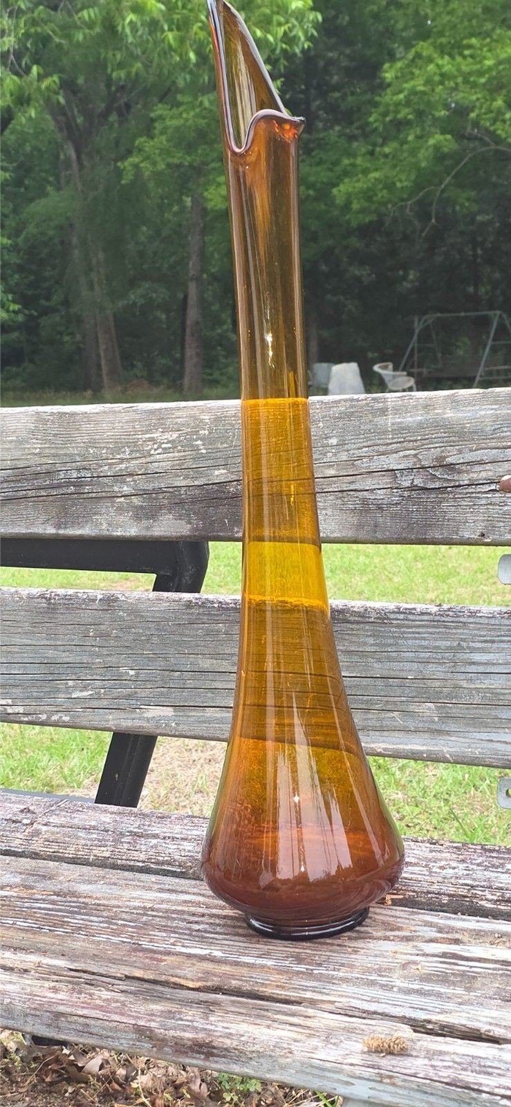 LE Smith Hand Swung Glass 28.5″ Tall Floor Vase Simplicity/ Smoothie Fat Bottom