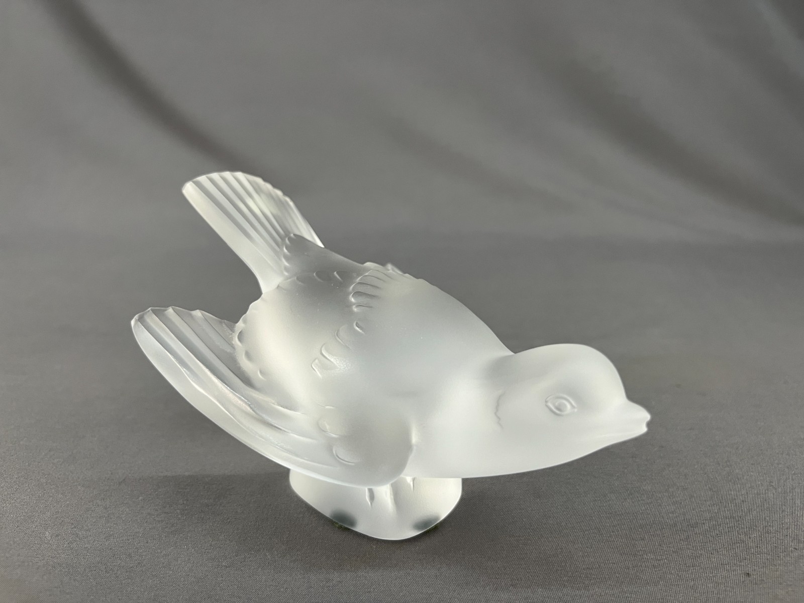 Lalique France Crystal Moineau Sparrow Wings Out 3 3/8″ Figurine w/Tag: MINT
