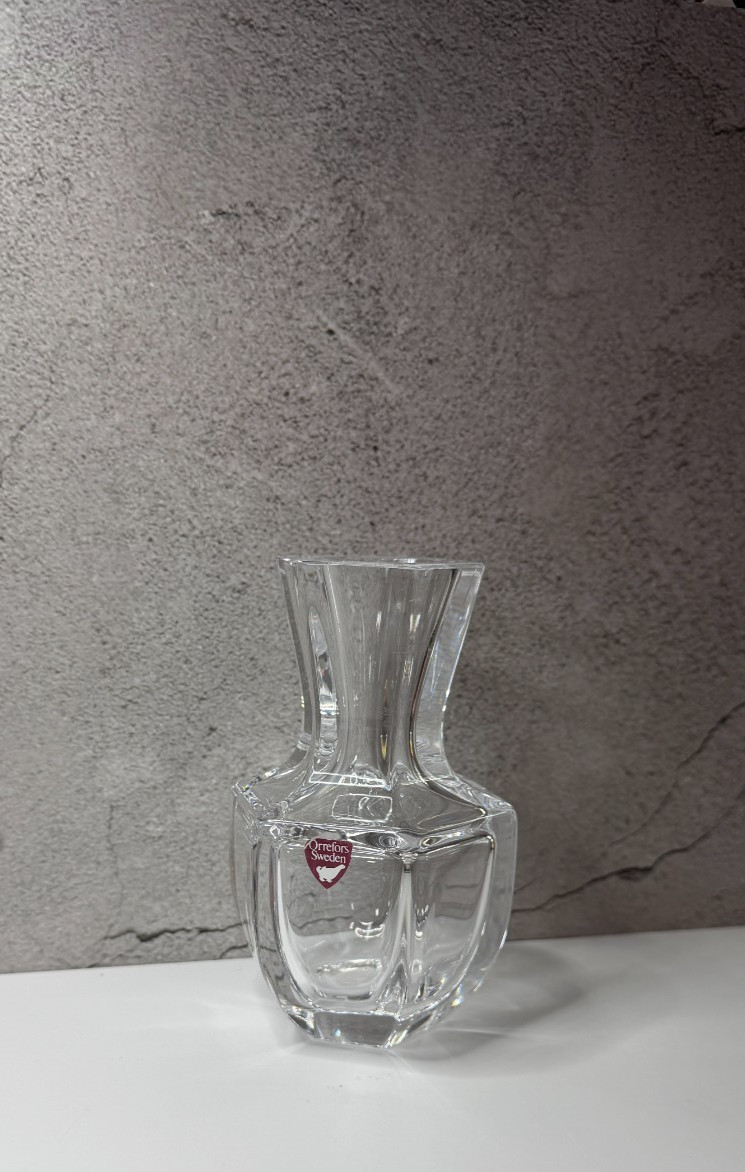 VTG Orrefors crystal bud vase Made In Sweden 5 “ Tall