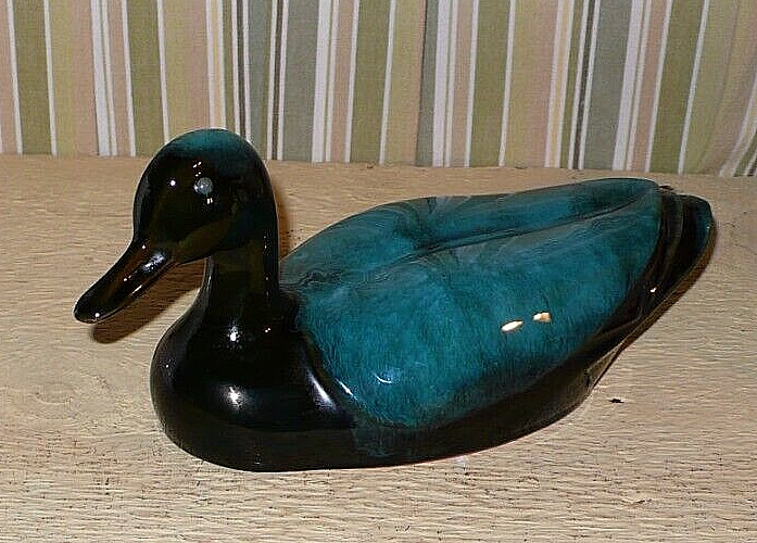 Blue Mountain Pottery CANADA ‘ Mallard Duck ‘. Great coloring ! 10 1/2 ” long