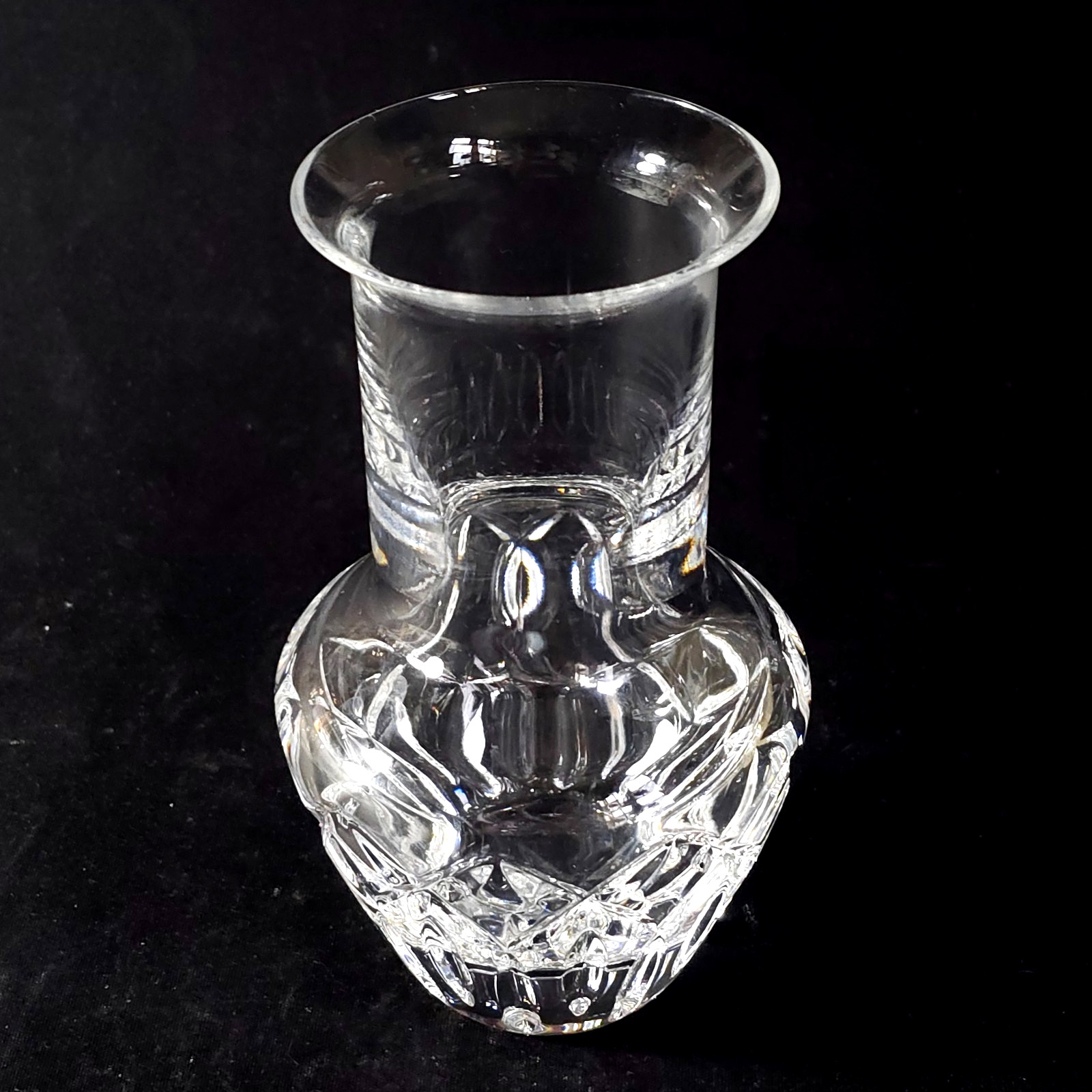 WATERFORD GIFTWARE BUD VASE, Cut Lead Crystal, 5 3/4″, Made in Ireland
