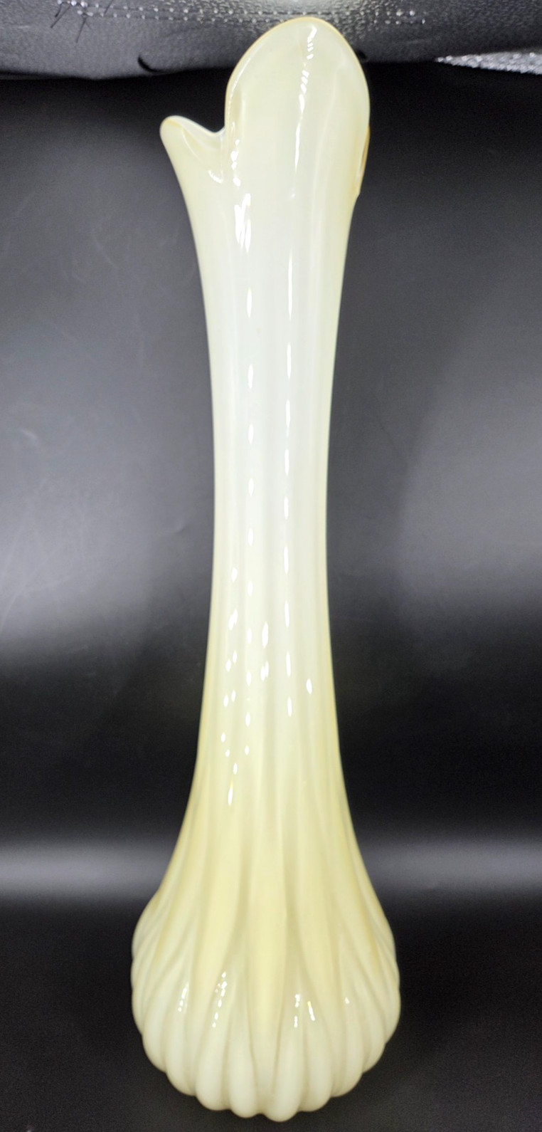Vintage MURANO ITALY Extra Tall 20.5″ “BUTTER” yellow cased glass SWUNG VASE