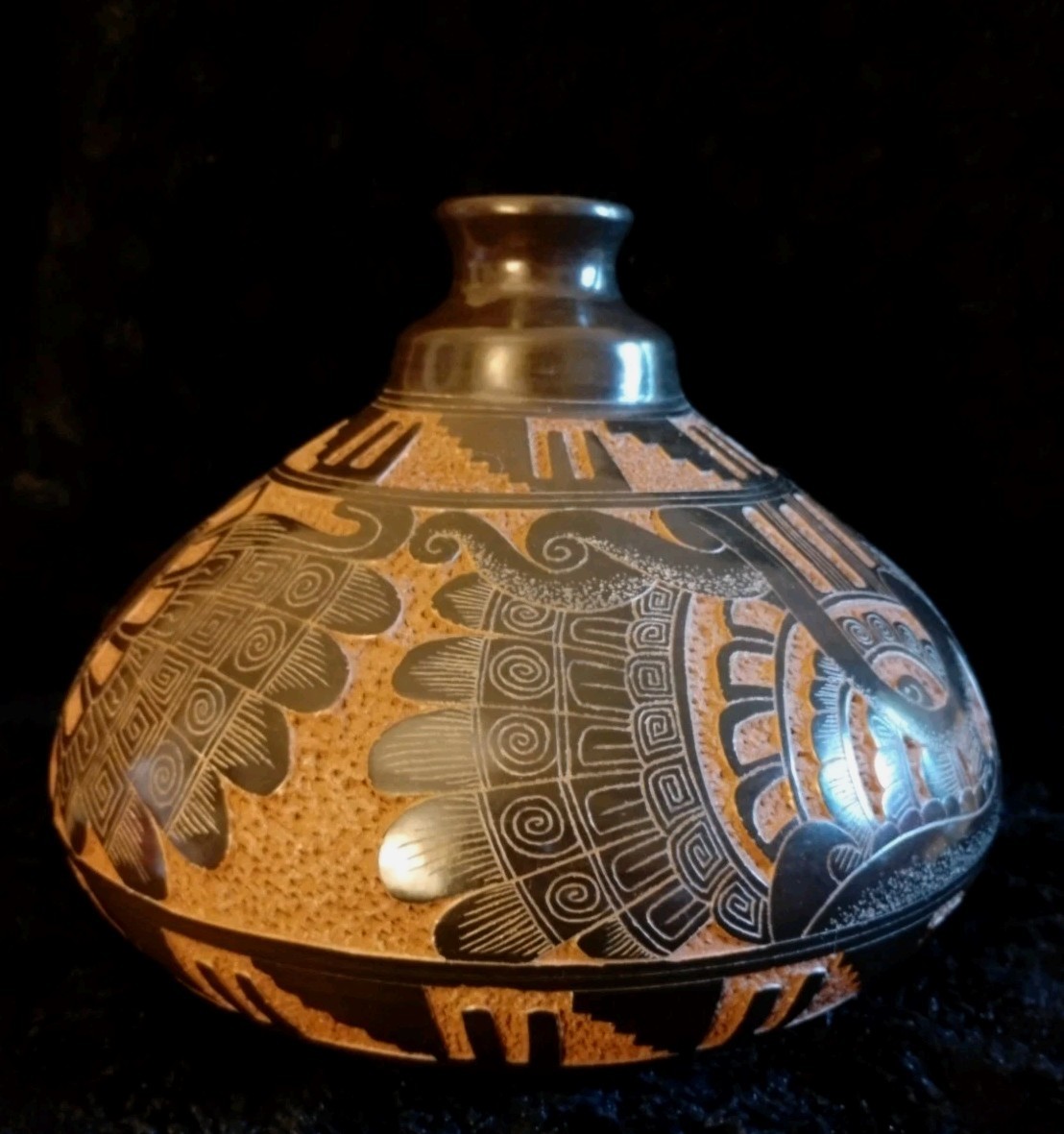 Signed Calero Nicaragua Geometric Design Earthtone Pottery Vase