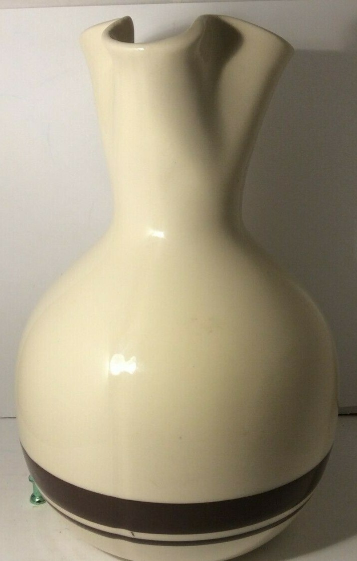 McCoy Pottery Brown & Cream Glazed Vase No. 660 8″ Tall Vintage