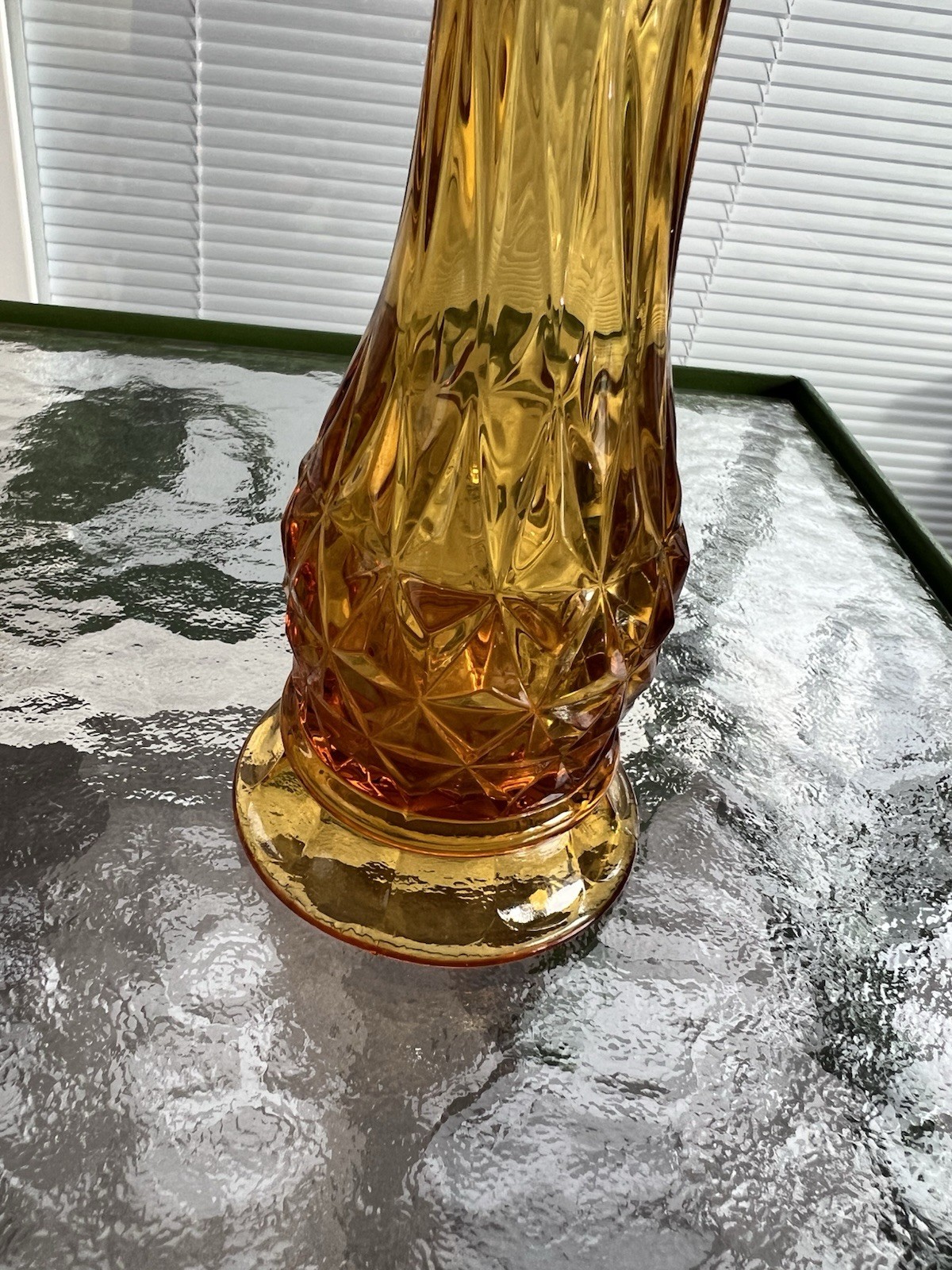￼ Vintage Rainbow, Amber swung diamond pattern 8 1/2 inch vase
