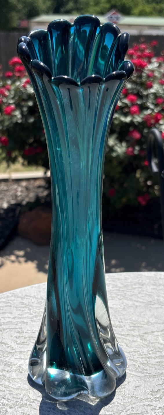 Vtg Peacock Blue Art Glass Vase 12” Tall Ribbed Scalloped Murano Style Heavy