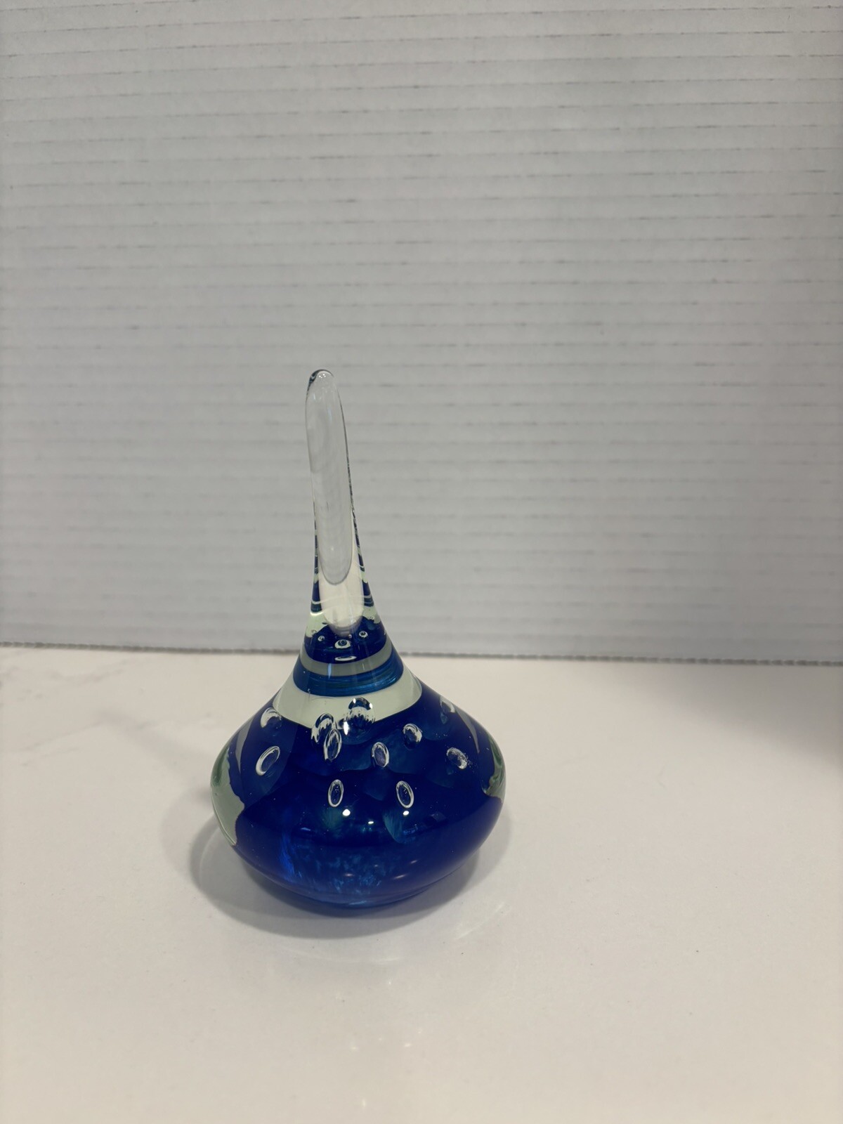 Paper Weight Ring Holder Blue and Clear Controlled Bubbles approx 4 1/2 in Tall