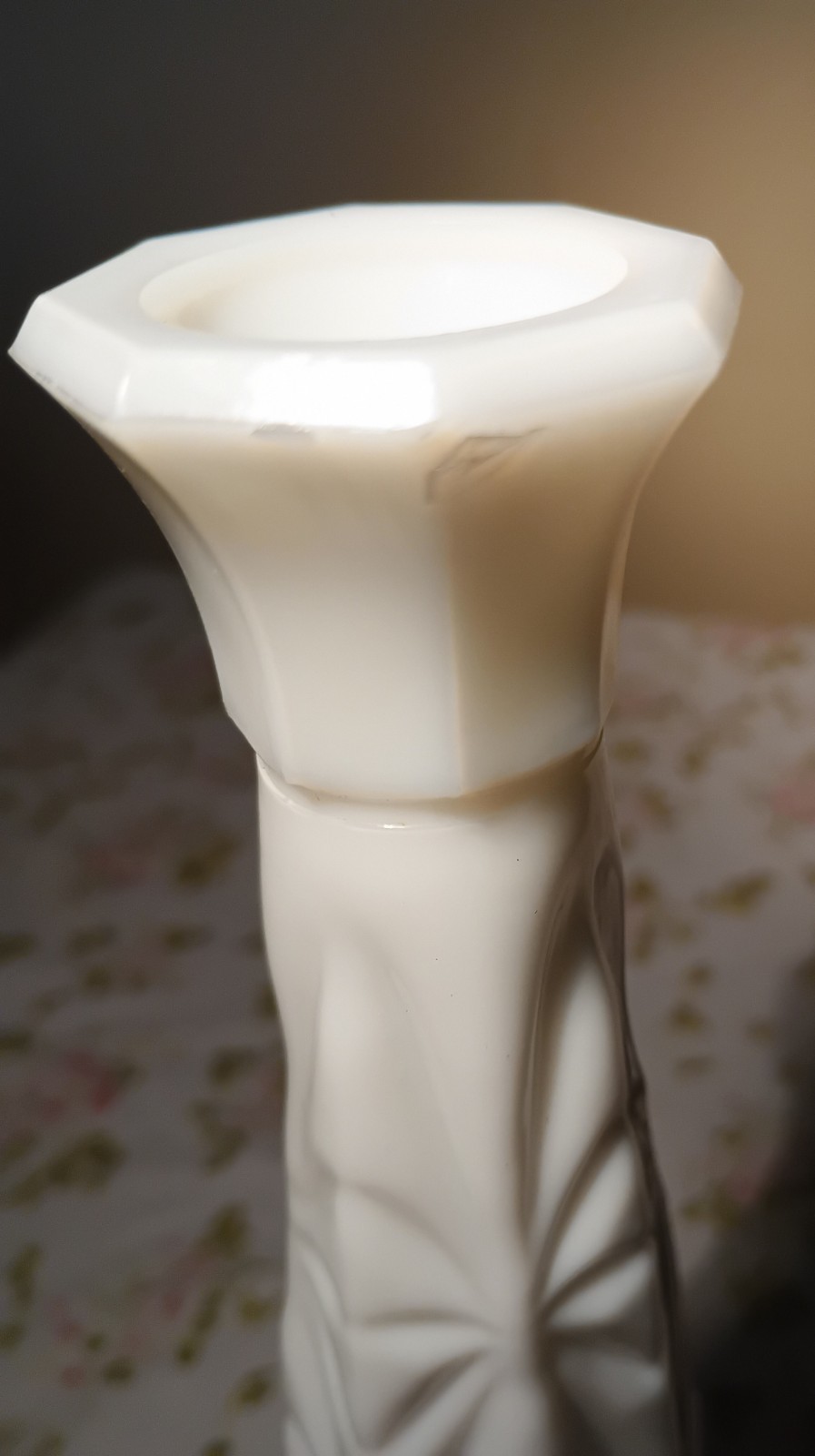 Hoosier Glass Vase 9″ White Milk Glass Starburst Design Flower Bud Vintage MCM