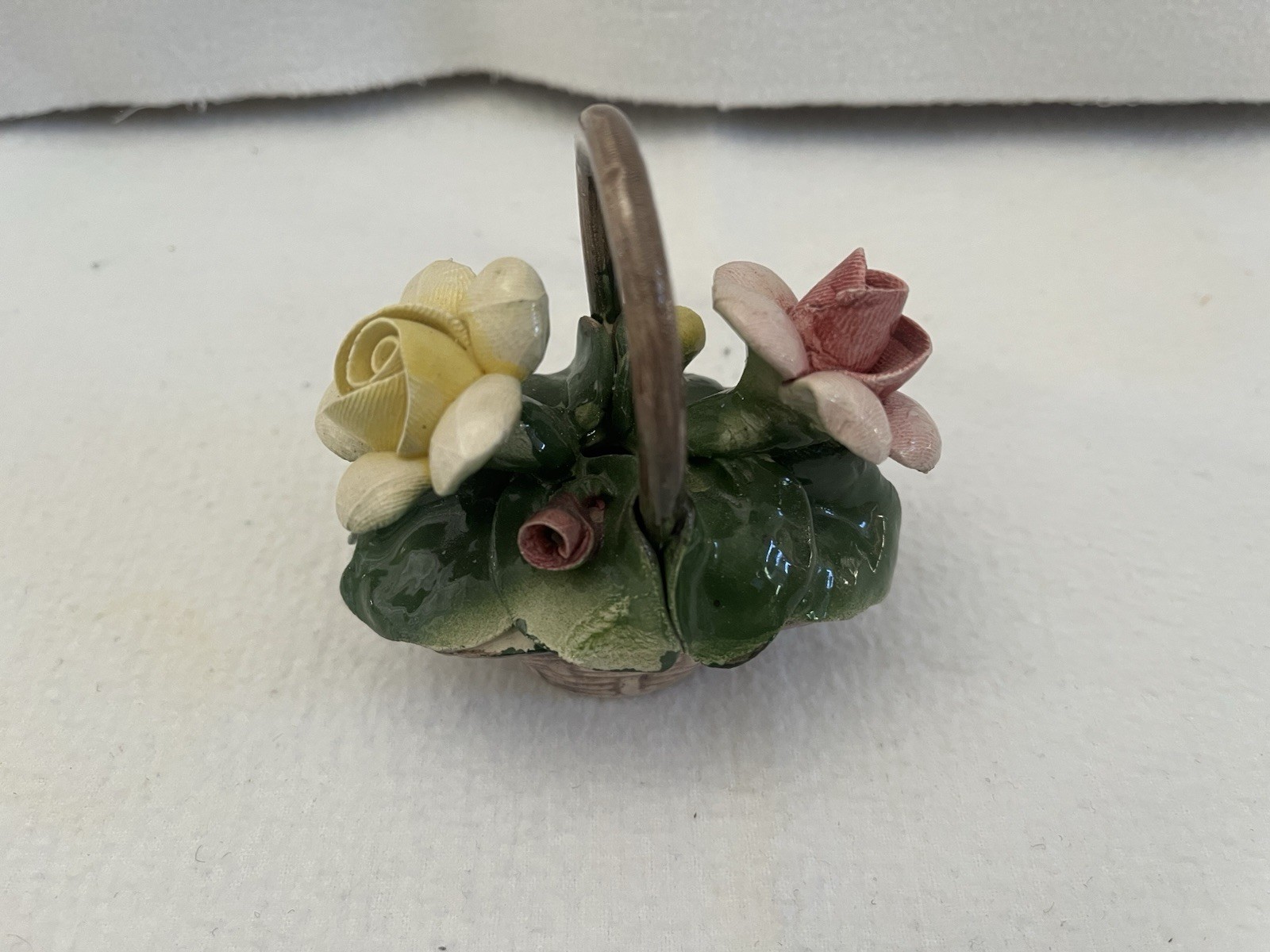 Italian Nuova Capodimonte Porcelain Flower Basket Good Condition Adult Owned