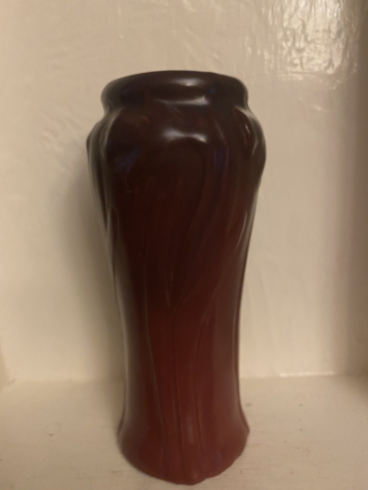 Van Briggle Mulberry Vase with Daffodils, Dirty Bottom, 9 1/4″ – MINT