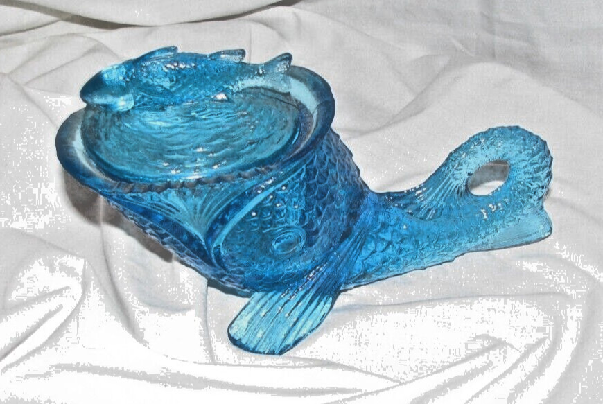teal blue glass Fish container fish shaped w lid.fish scale pattern.Rare