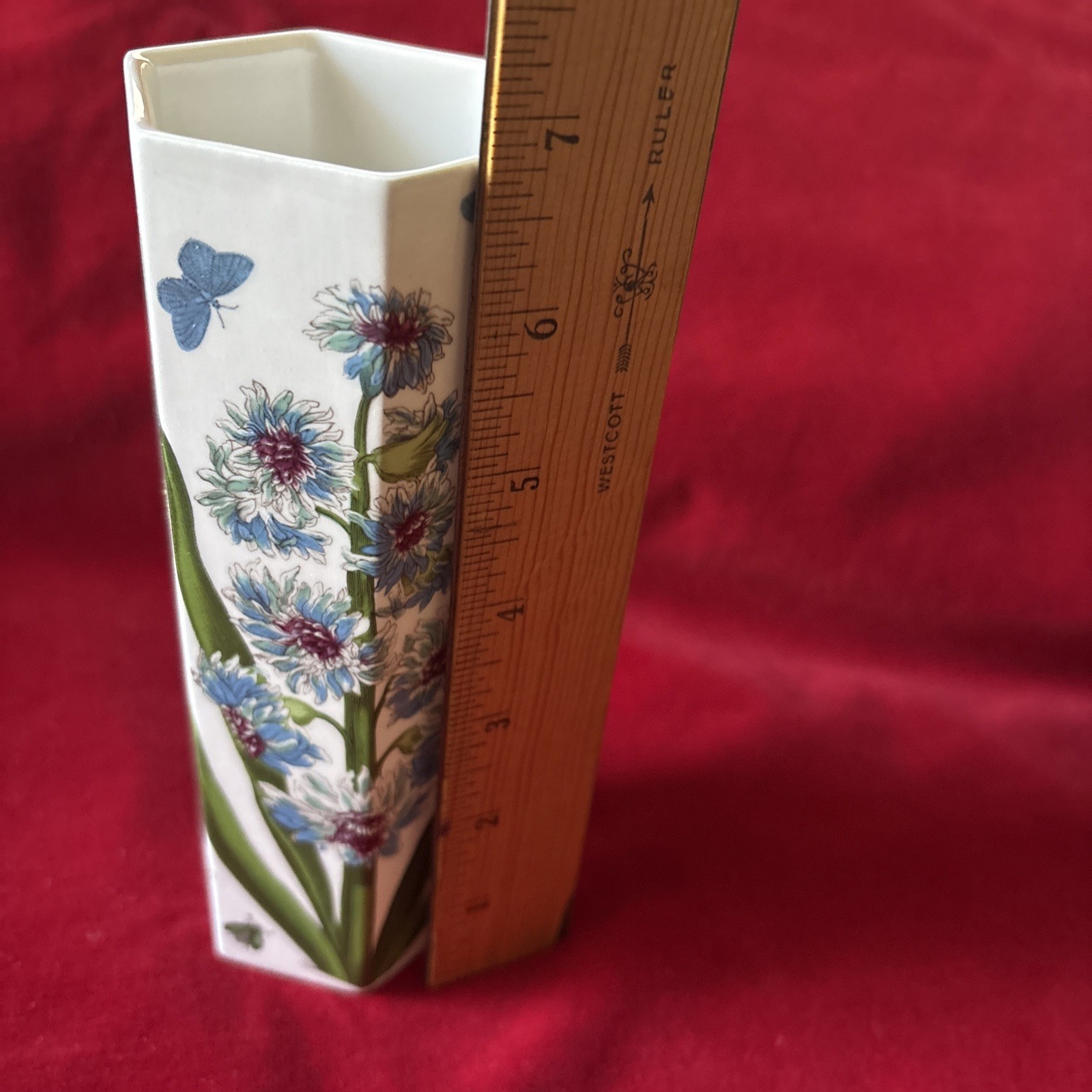 7 in Portmeirion Manhattan Botanic Garden Vase, Size 3, East Hyacinth