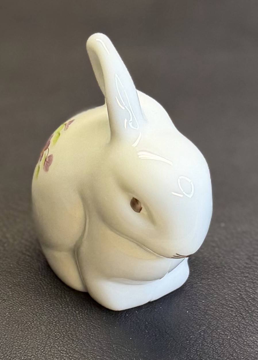 Fenton Bunny ~ Hand Painted “Violets In The Snow” Milk Glass Signed Nancy R